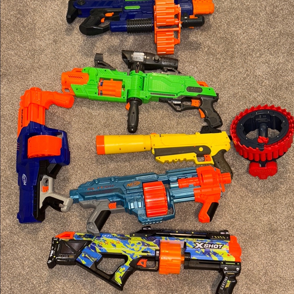 Lot NERF/D Dart/X-Shot/Dart Zone Toy Guns See Pictures - NO BULLETS INCLUDED
